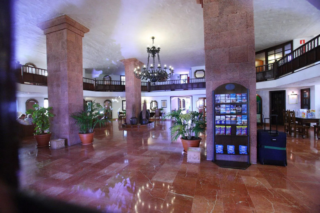 Hotel Parque Tropical