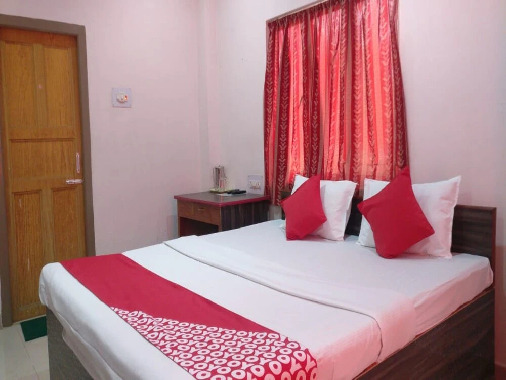 OYO 15419 Rajat Residency