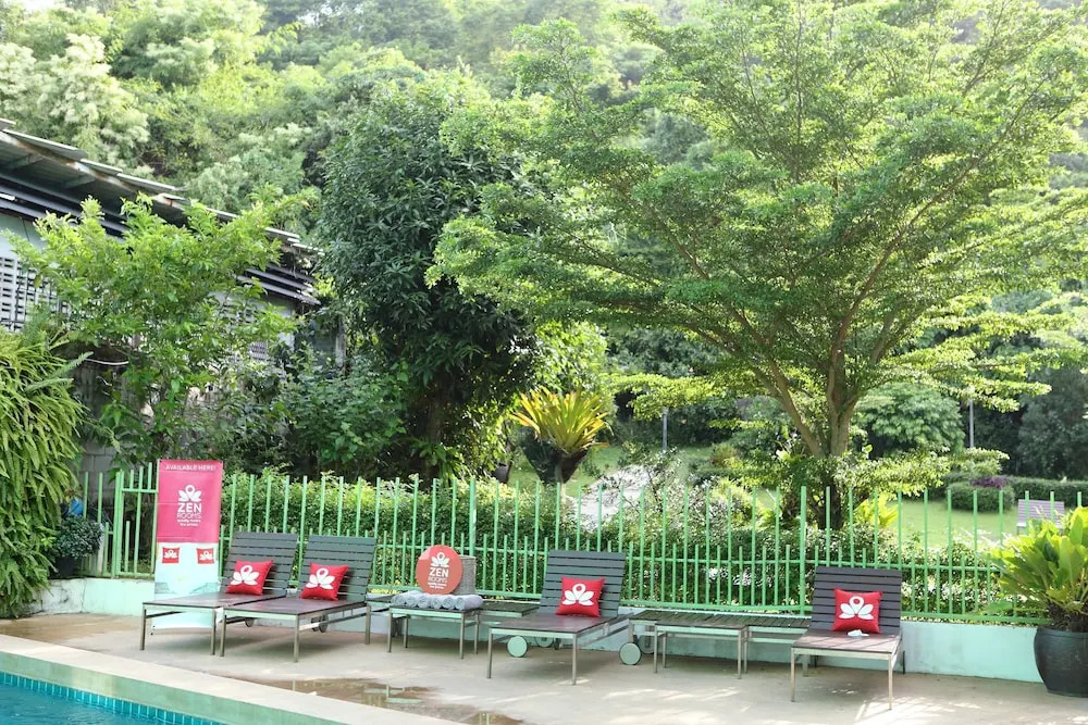 ZEN Rooms Thappraya Road