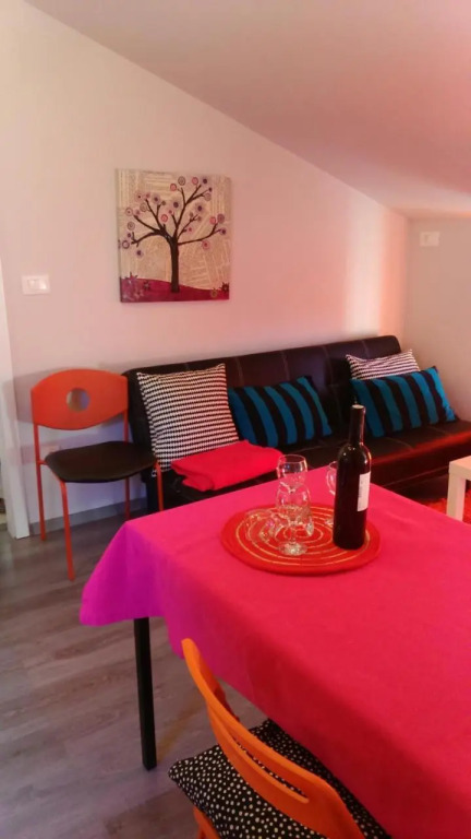 Orange Cube Apartment