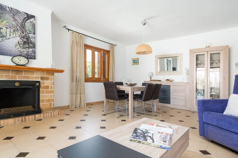 Villa Manresa in Alcudia by JS Villas