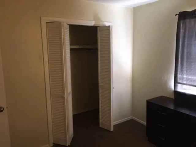 2 Bedroom Apartment for you! Next to Fort Sill