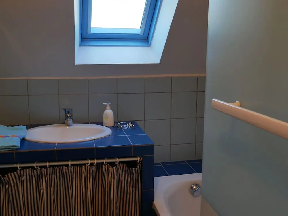 Fantastic Holiday Home With Large Garden in Cultural Surroundings of Saint-ay