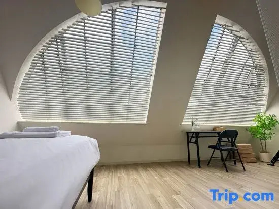 4 min train to Shinjuku ｜ 8 min walk to station ｜Up to 6 guests｜Newly renovated｜loft