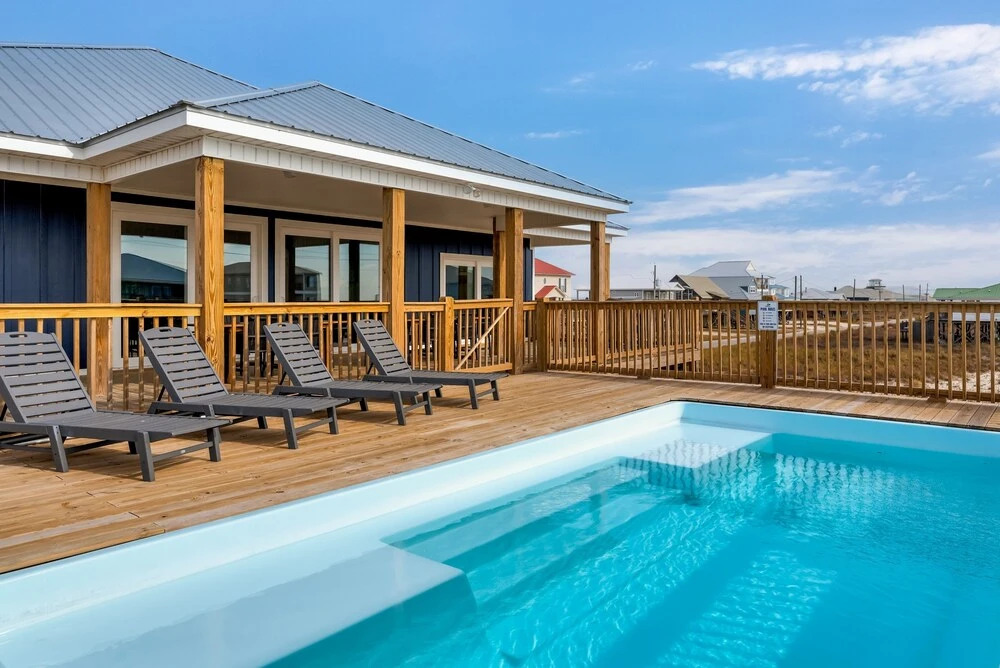 Blue Jays - 2334 Bienville 4 Bedroom Home by RedAwning