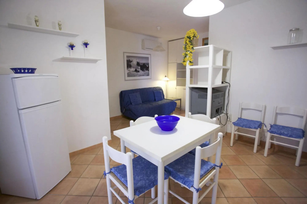 Ywo-room Bilo Sofi with terrace in the city center of Marina di Campo-BILO SOFI CON TERRAZZA