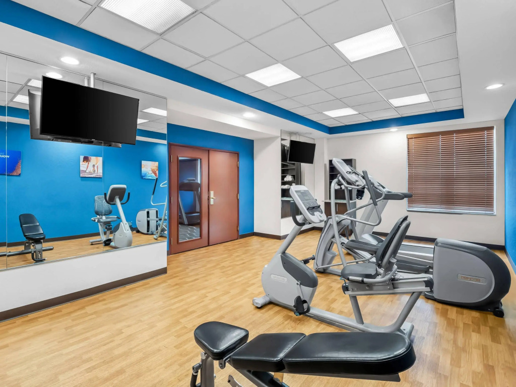 Comfort Inn & Suites