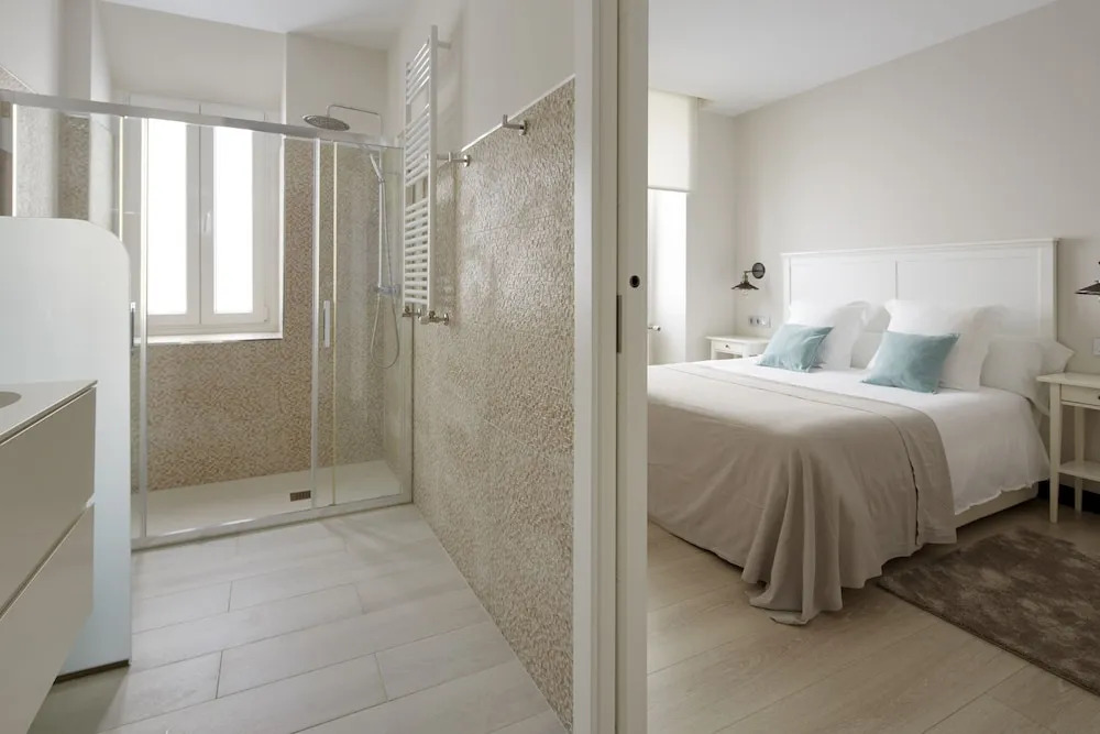 Hamabi Apartment by FeelFree Rentals