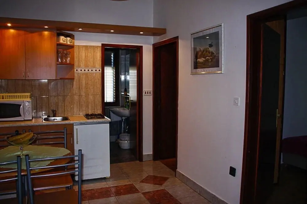 Maestro - 30m From the Beach & Parking - A1