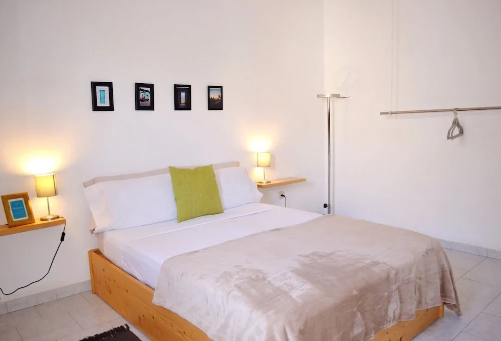 Syds Guesthouse