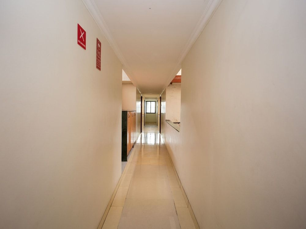 OYO 11601 Hotel Karishma
