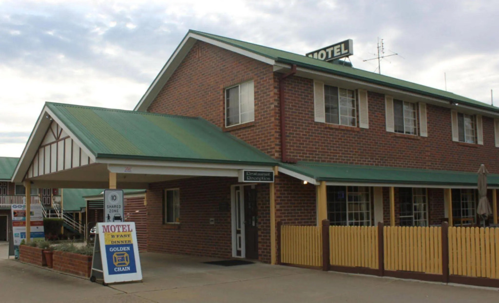 The Crossing Motel