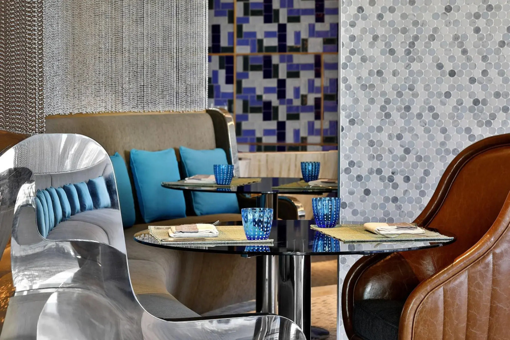 Отель W Muscat