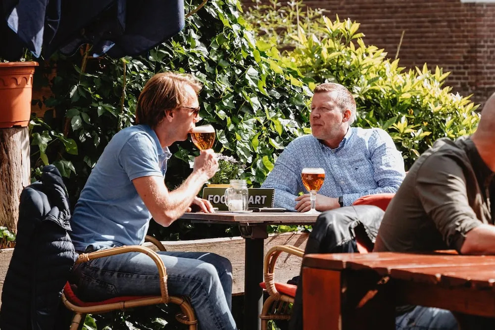 Long Johns Pub & Hotel