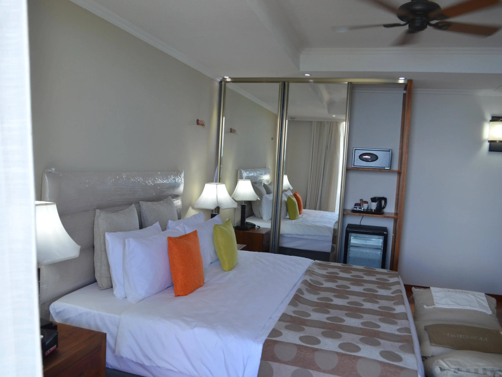 Crown Beach Hotel Seychelles