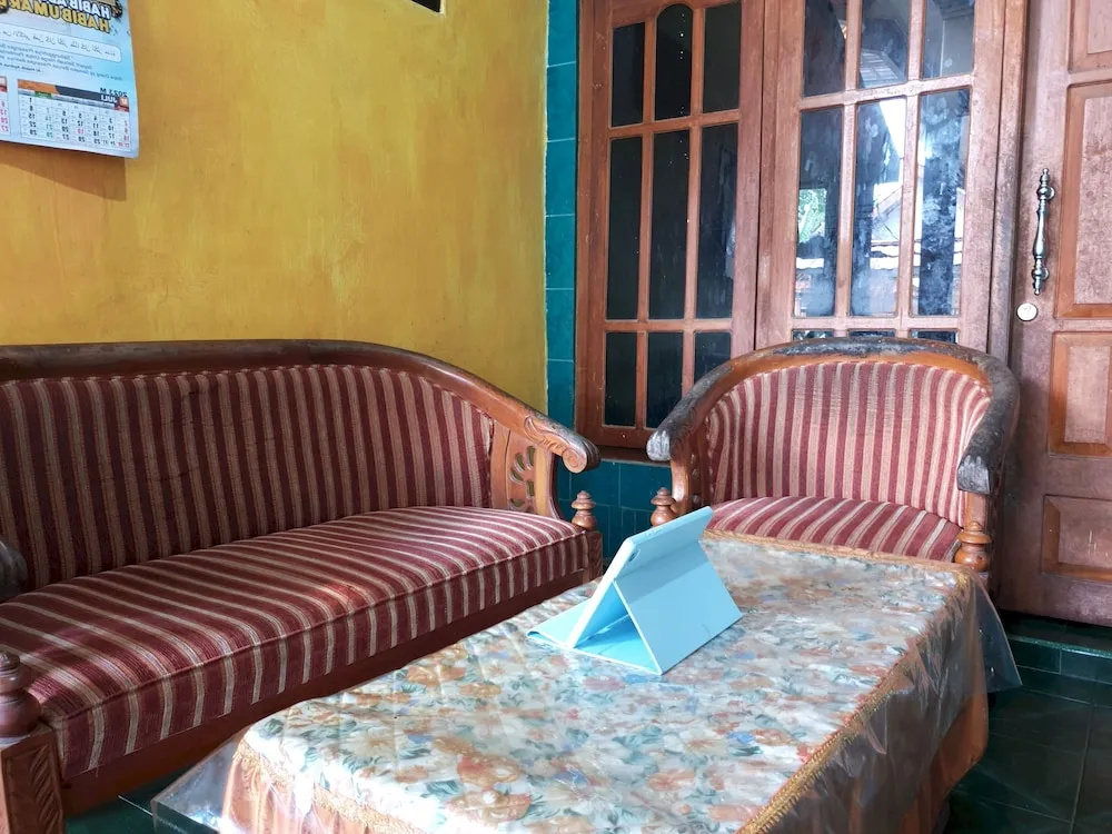 Hotel O Kos Haji Jakfar SyariahNearPancoran mas 25
