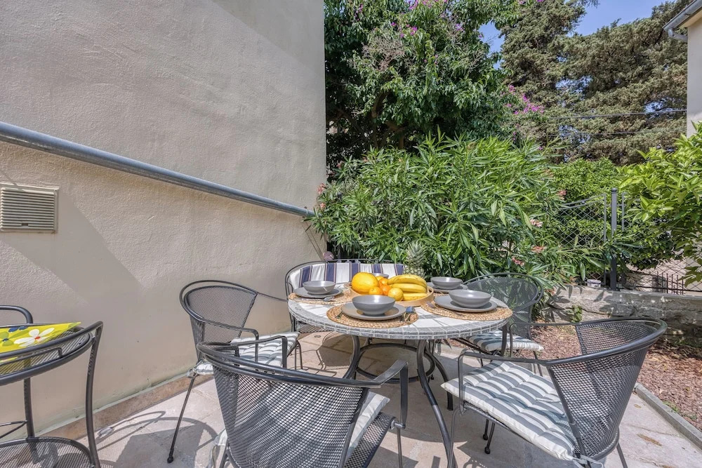 Charming Island Villa Alba - Happy Rentals