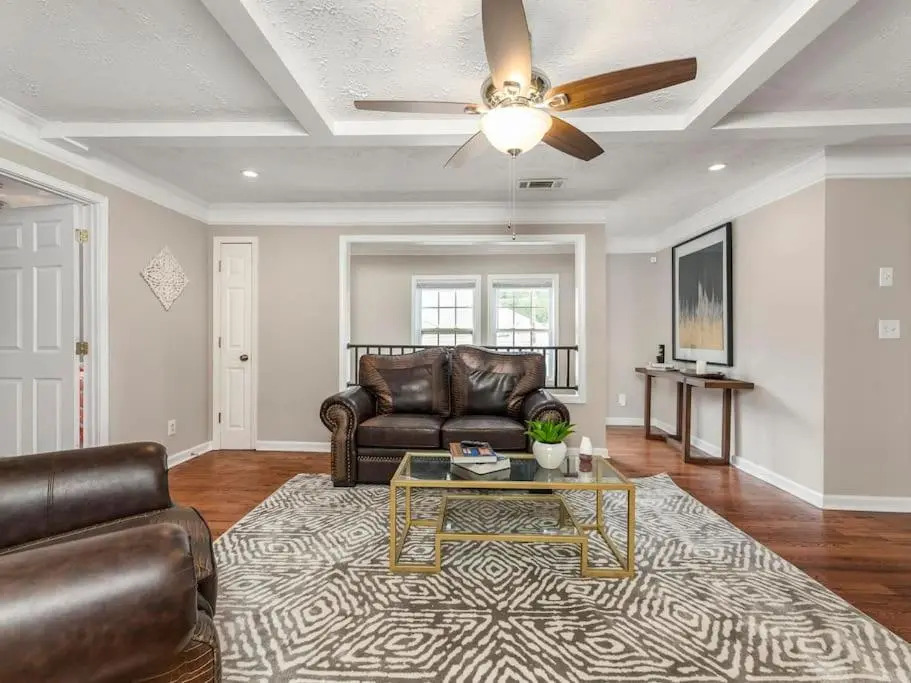 Gorgeous East Village Home Near Downtown Sleeps 12 5 bedrooms Coffee BBQ AC Parking