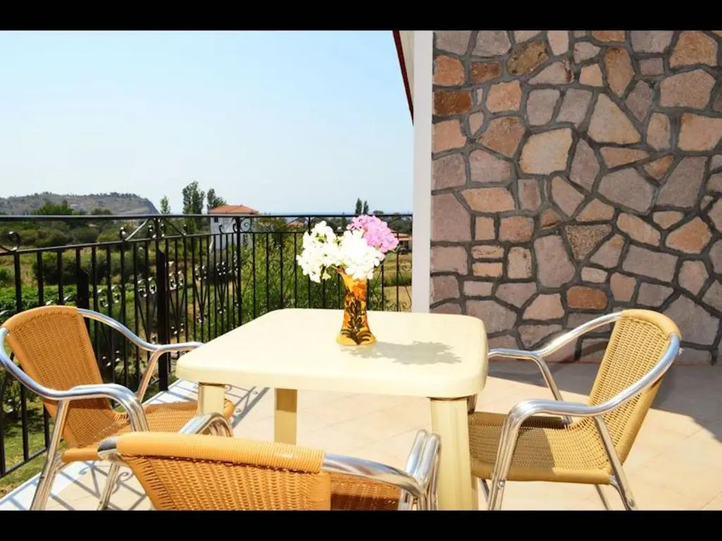 Room in Apartment - A spacious and bright studio with balcony no123