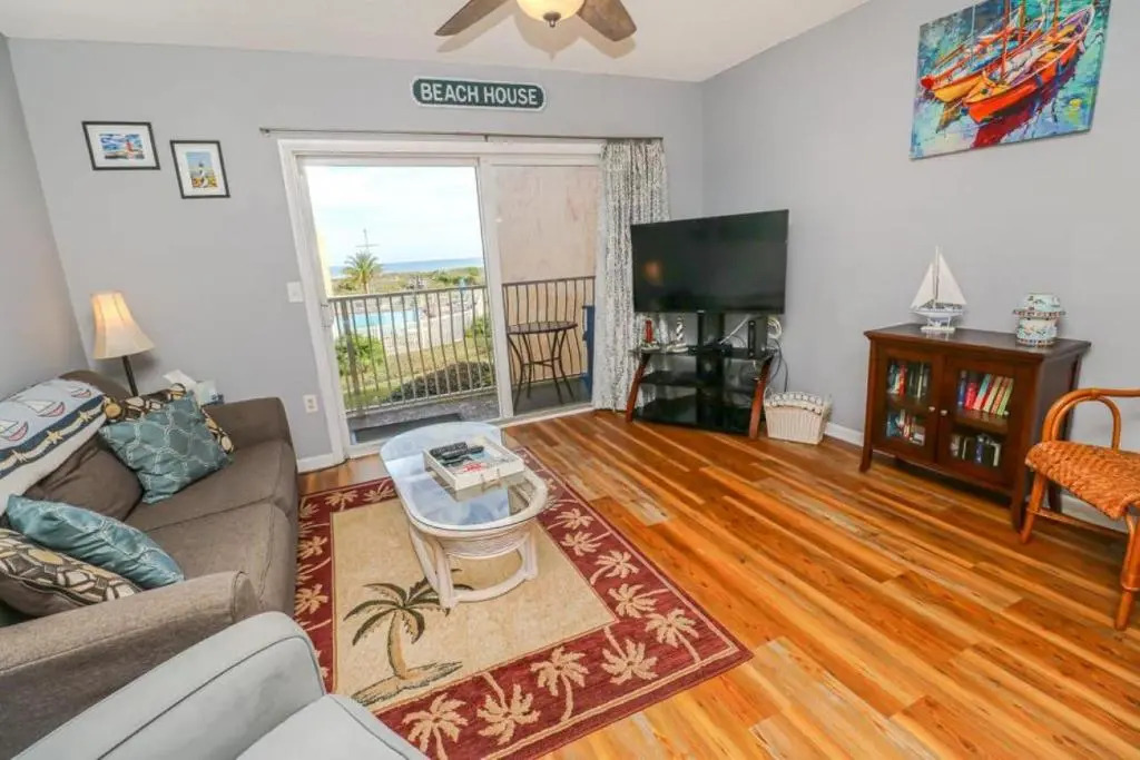 Creston House 6E