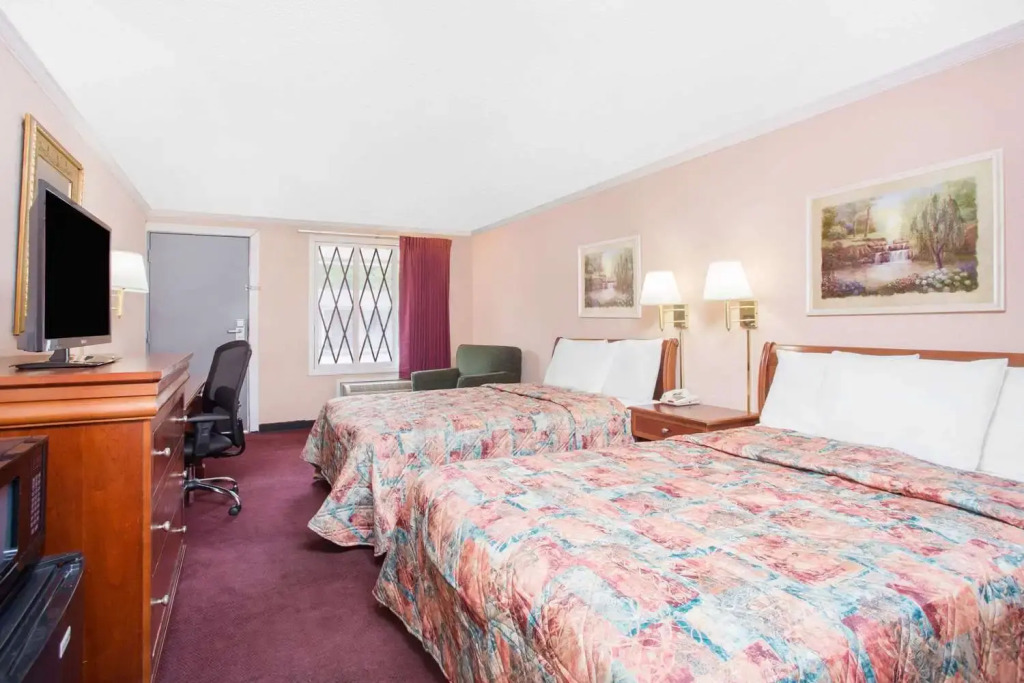 Knights Inn - Augusta