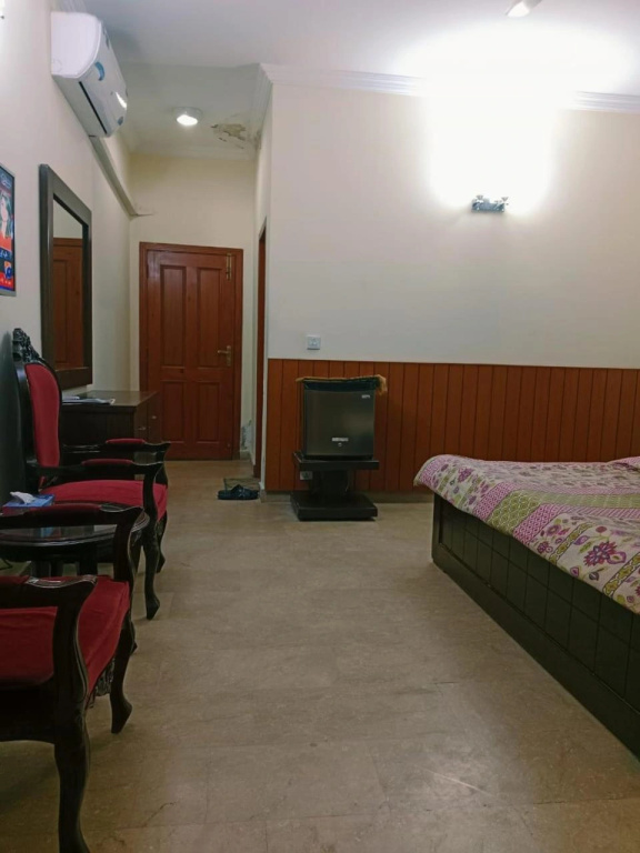 Royal Galaxy Guest House
