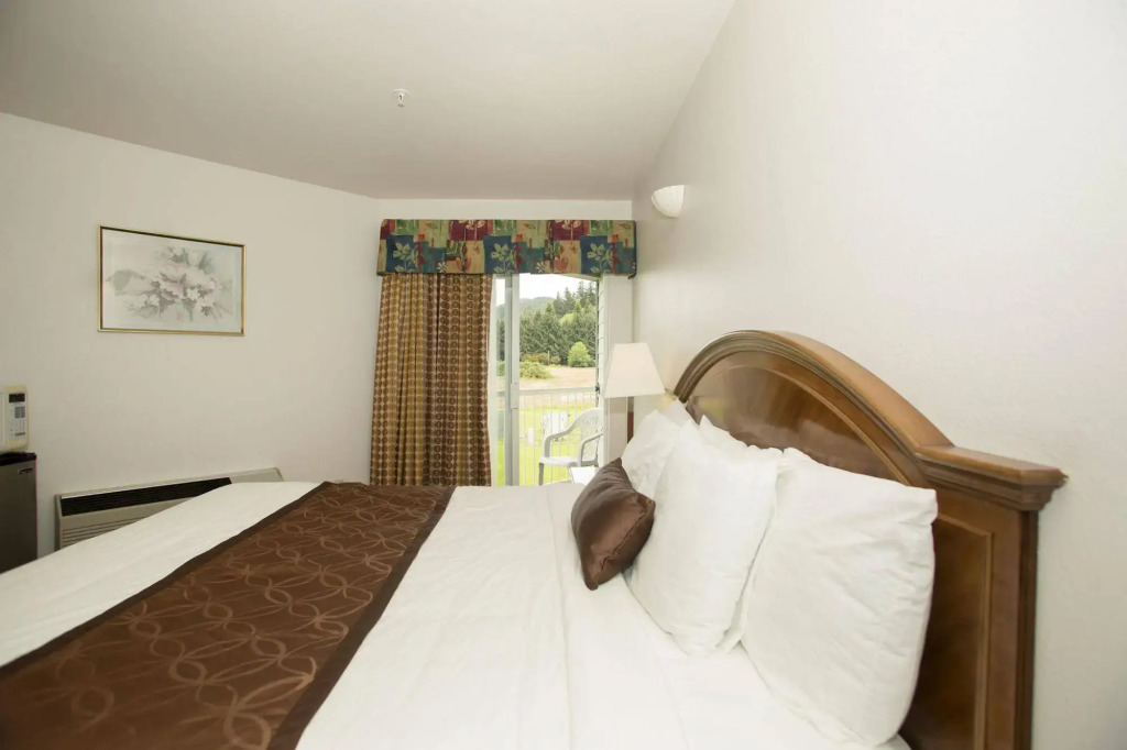 Dew Drop Inn