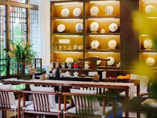 Lijiang Dayanli Jianshan Designer Homestay (Mufu Branch)