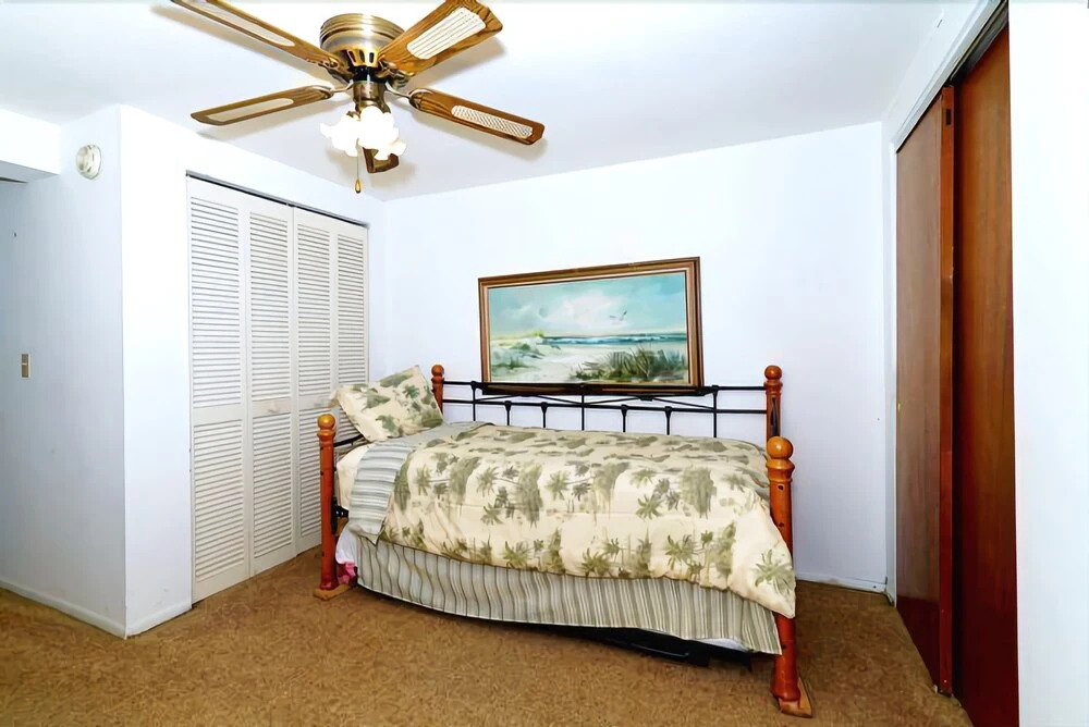 Pier House 3 Bedrooms 2 Bathrooms Home