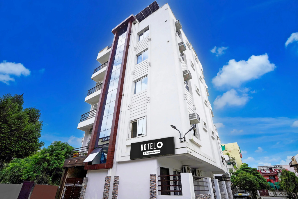 Hotel O BLW Kakarmatta Near Banaras Junction