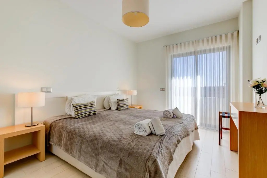 One Bedroom Apartment in Albur Village 2J