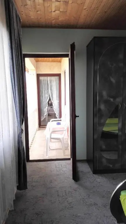 Apartments Krunes