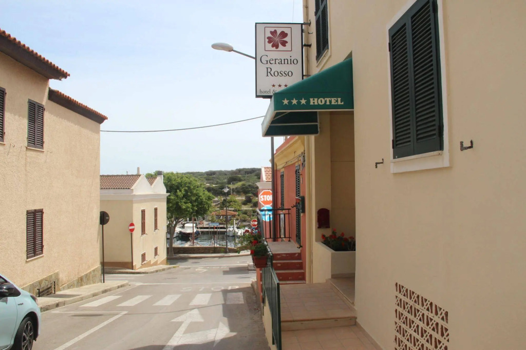Hotel Geranio Rosso