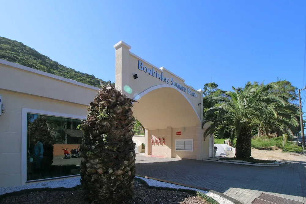 Aluguel Apartamento 1 quarto Summer Beach Piscina Bombas SC - 601A