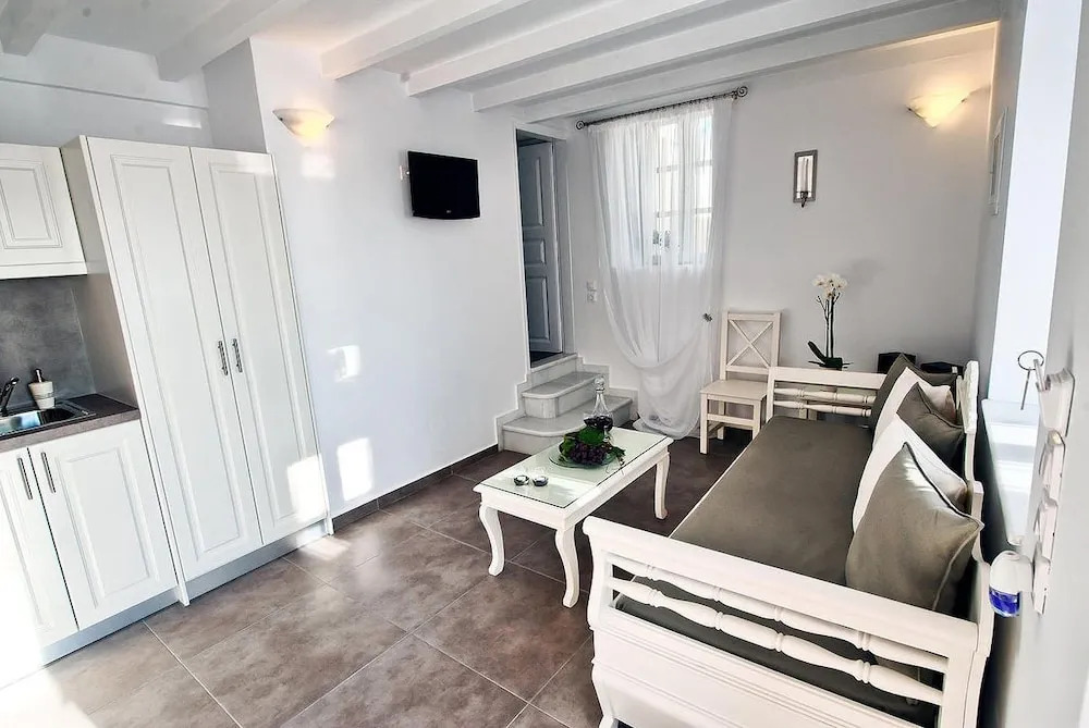 Archontiko Suites Santorini