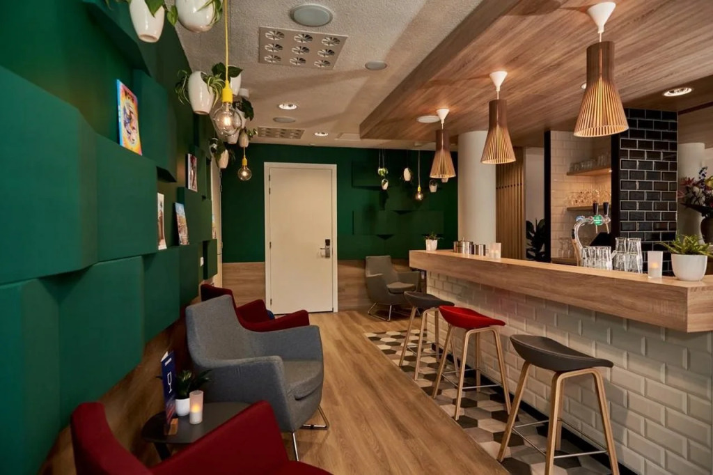 Holiday Inn Express Amsterdam - City Hall by IHG