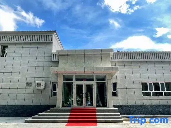 Jeminay Hotel