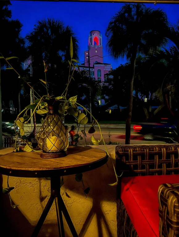 Vinoy House