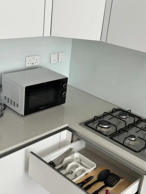Cozy studio apartment in JVC