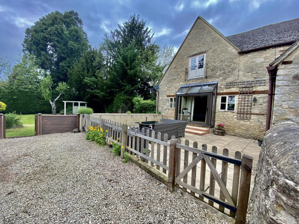 The Old Coach house- a delightful home from home