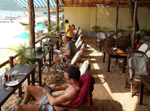 Cafe Del Mar