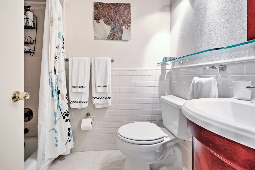 187 W Merito Place Condo 3 Bedrooms 2 Bathrooms Condo
