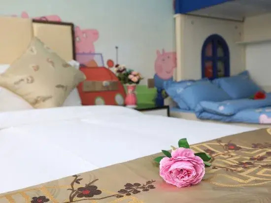Qingyuan yingdebaodun Venice swimming lane Resort Villa