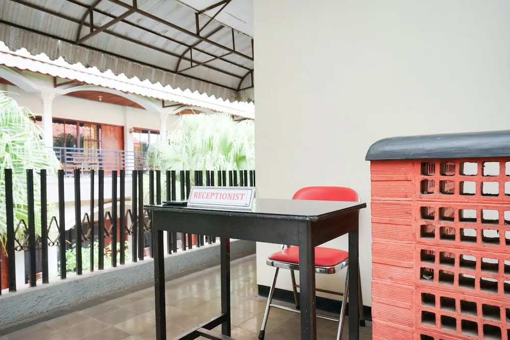 OYO Life 2090 Ratna Backpacker Syariah