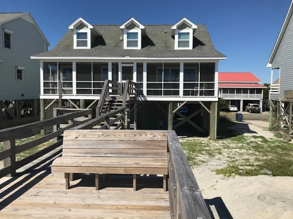 Holland - 4 Br Home