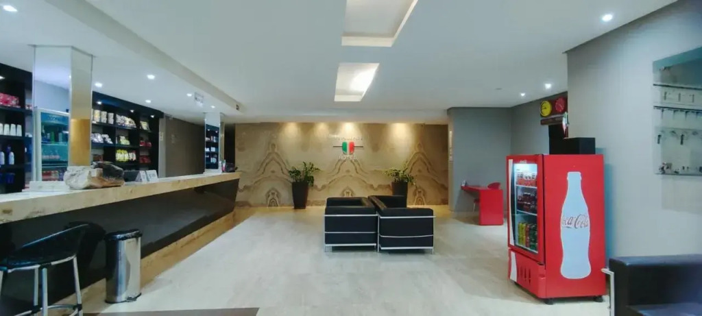 Italian Palace Hotel