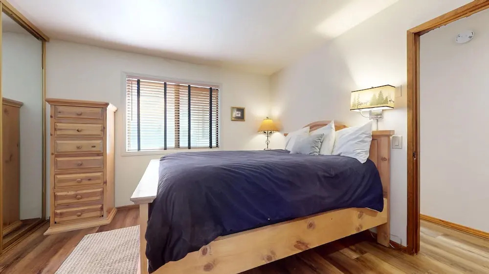 Mammoth Sierra Townhomes #18 2 Bedroom Condo by RedAwning