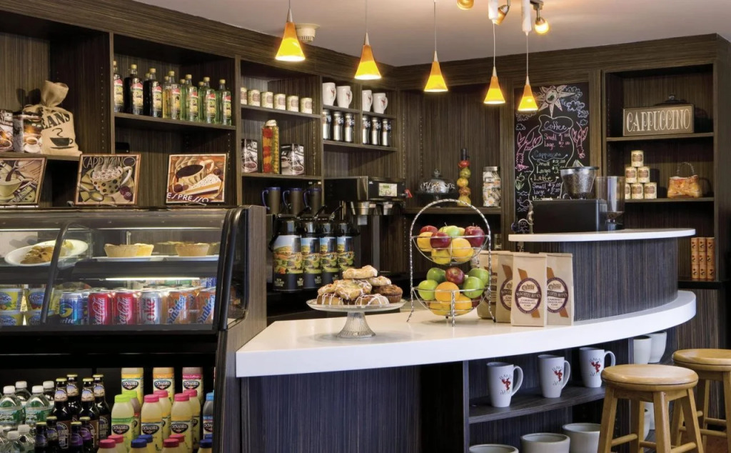 Holiday Inn Bar Harbor Regency Hotel by IHG