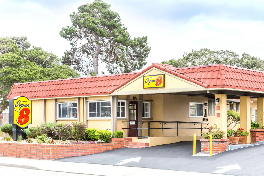 Super 8 by Wyndham Monterey