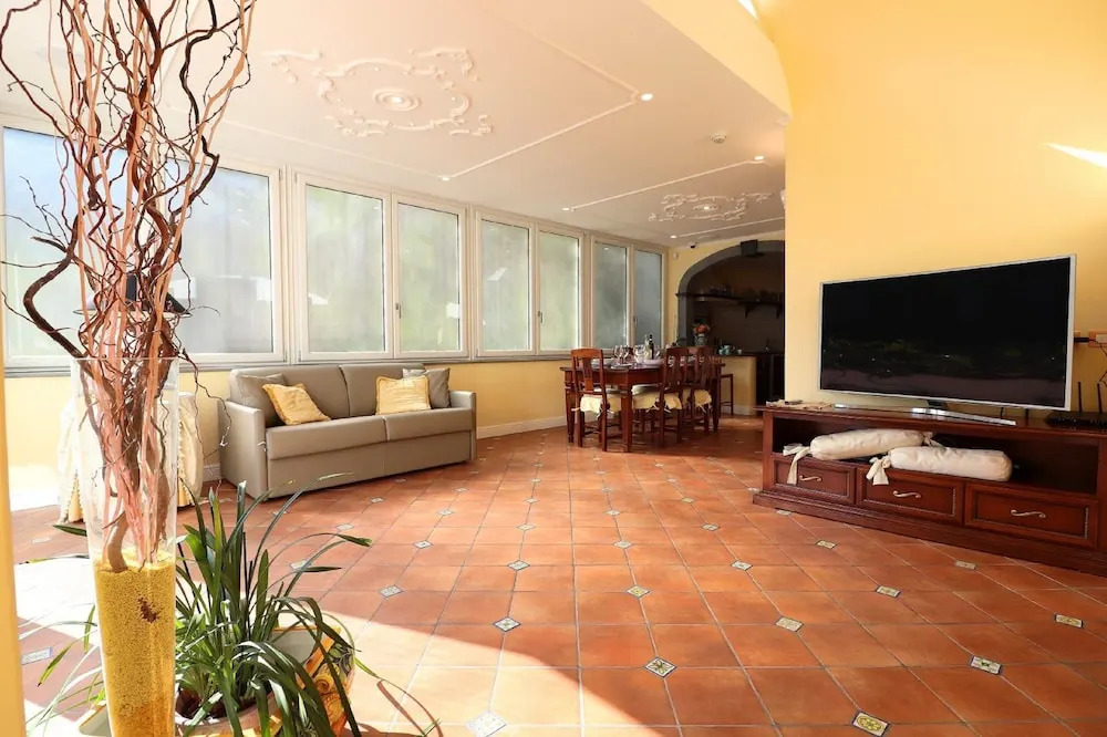 De Vivo Realty - Ilary House Positano